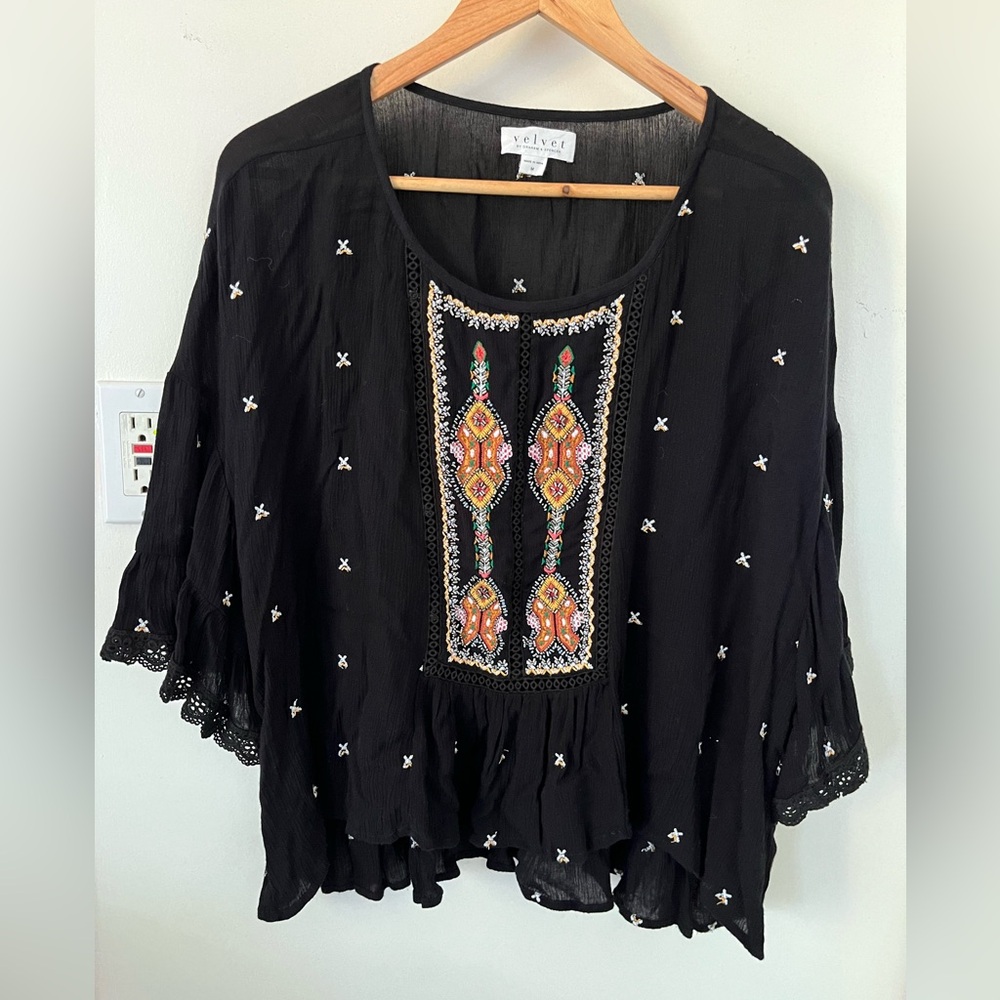 VELVET by Graham & Spencer brand boho embellished high low black blouse